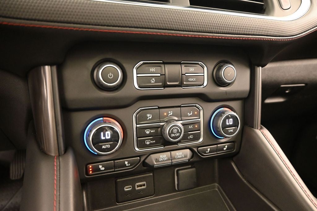 2023 Chevrolet Suburban RST