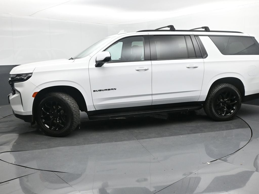2023 Chevrolet Suburban RST