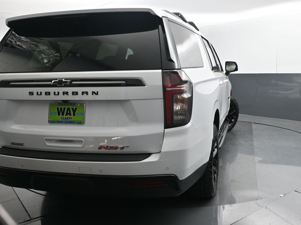 2023 Chevrolet Suburban RST