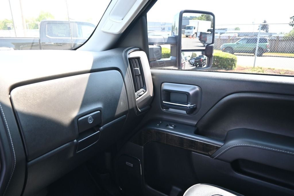 2016 GMC Sierra 3500HD Denali