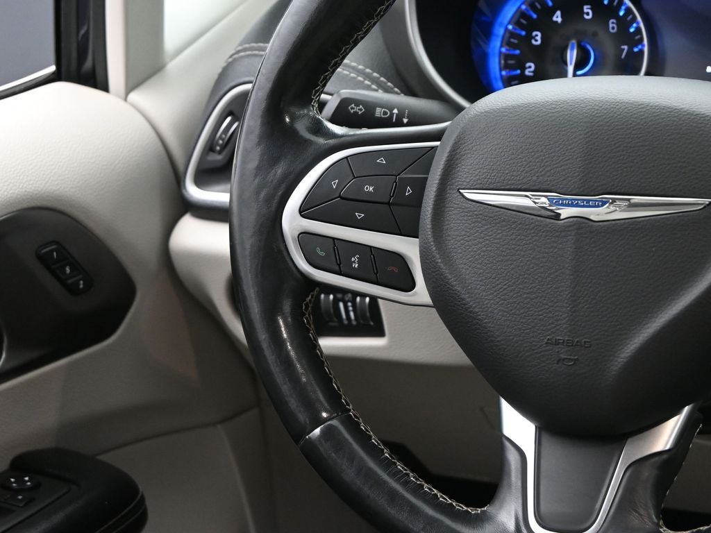 2021 Chrysler Pacifica Touring L