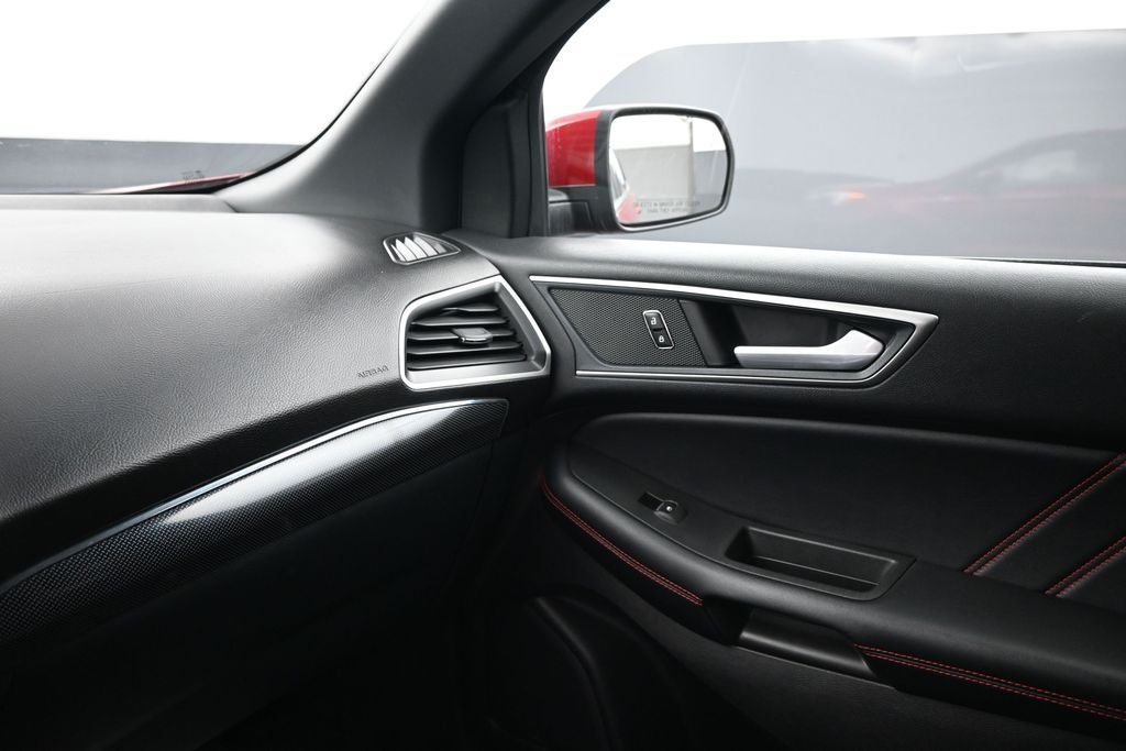 2021 Ford Edge ST Line