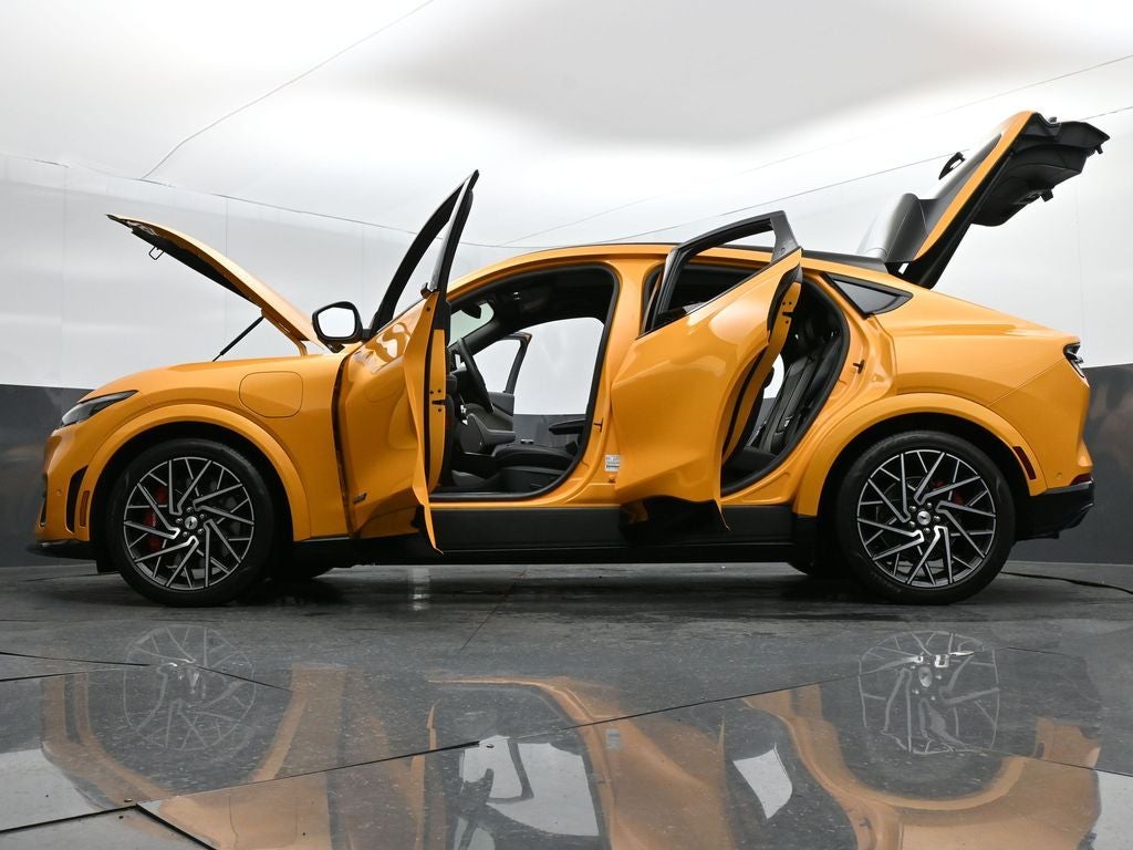 2022 Ford Mustang Mach-E GT