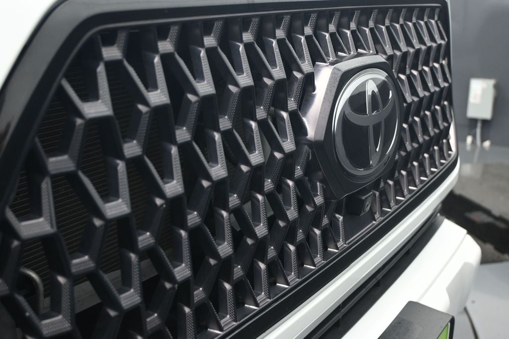 2023 Toyota Tacoma Limited V6