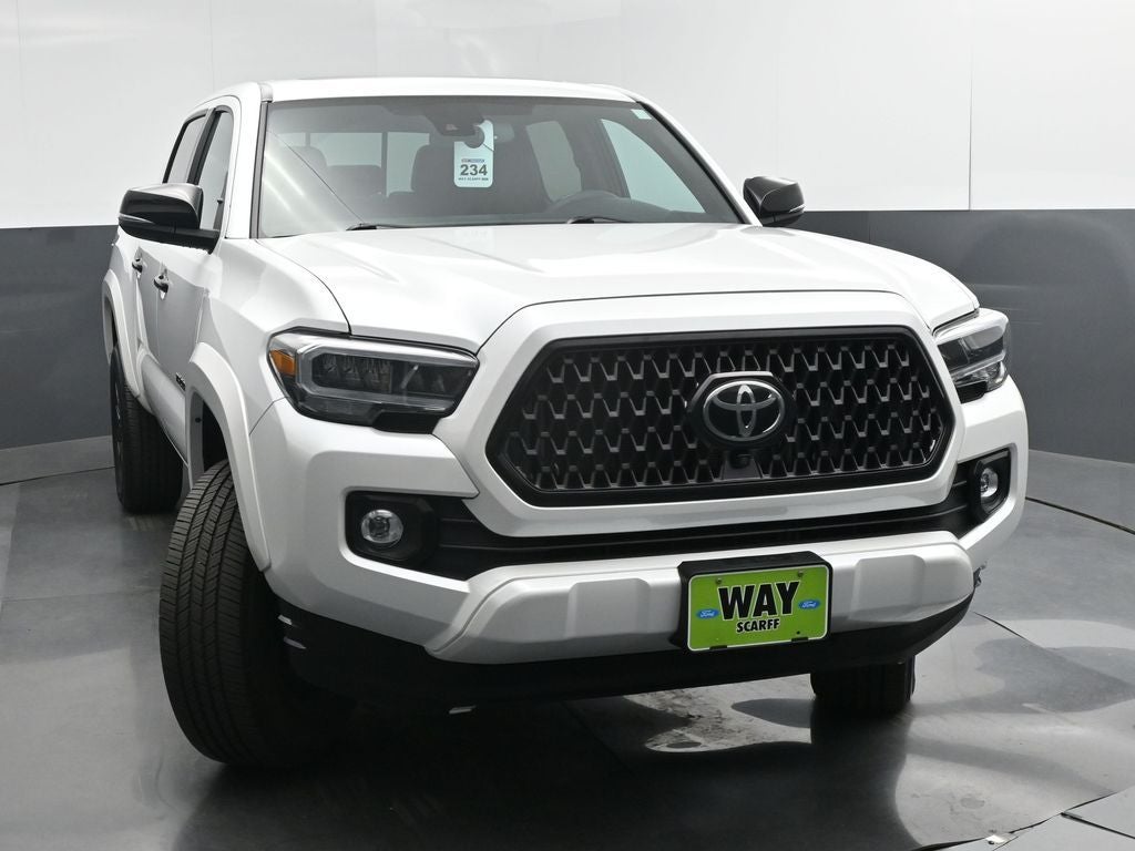 2023 Toyota Tacoma Limited V6