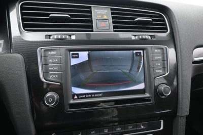 2017 Volkswagen Golf GTI Sport