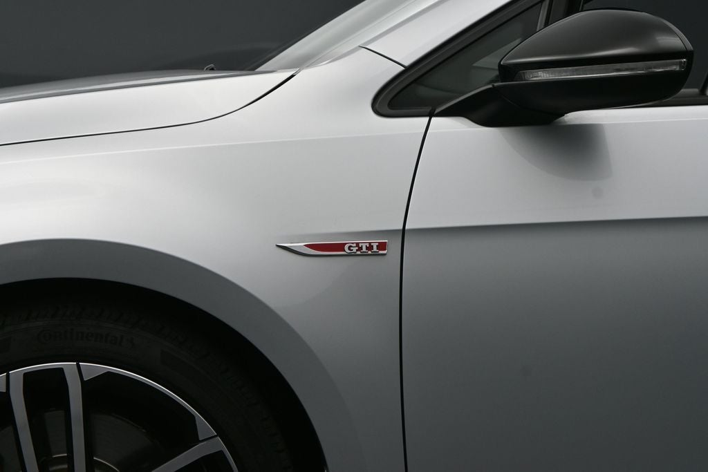 2017 Volkswagen Golf GTI Sport