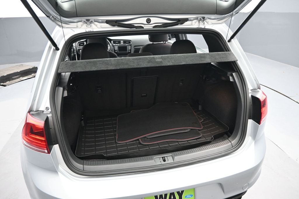 2017 Volkswagen Golf GTI Sport