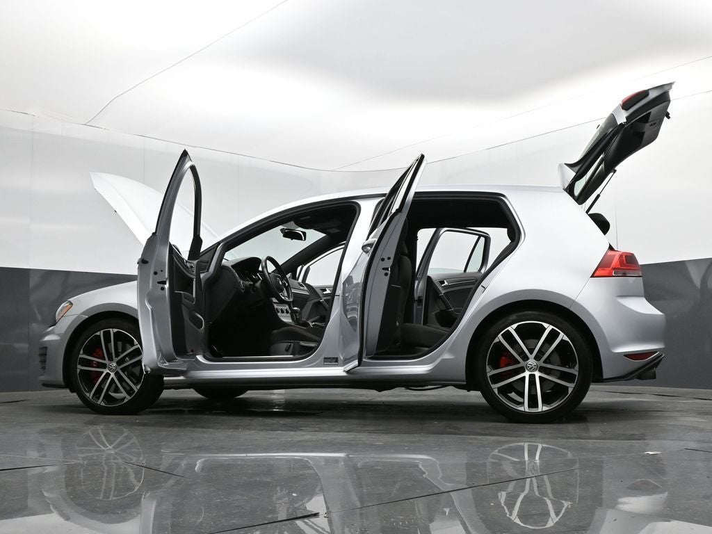 2017 Volkswagen Golf GTI Sport
