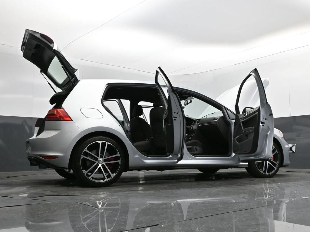 2017 Volkswagen Golf GTI Sport