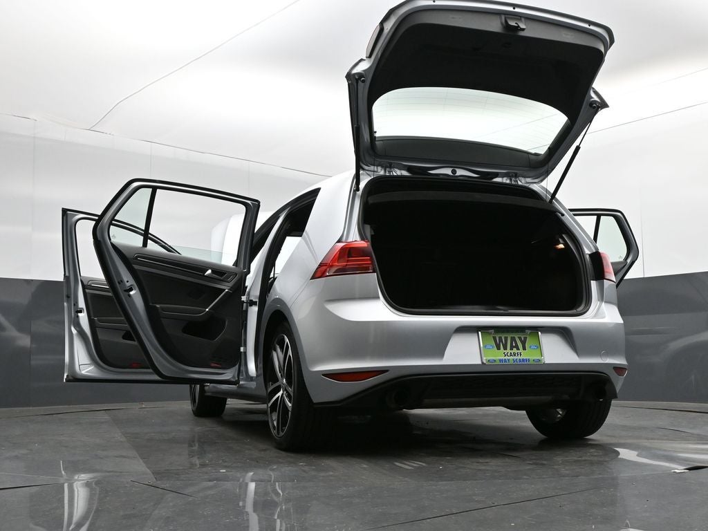 2017 Volkswagen Golf GTI Sport