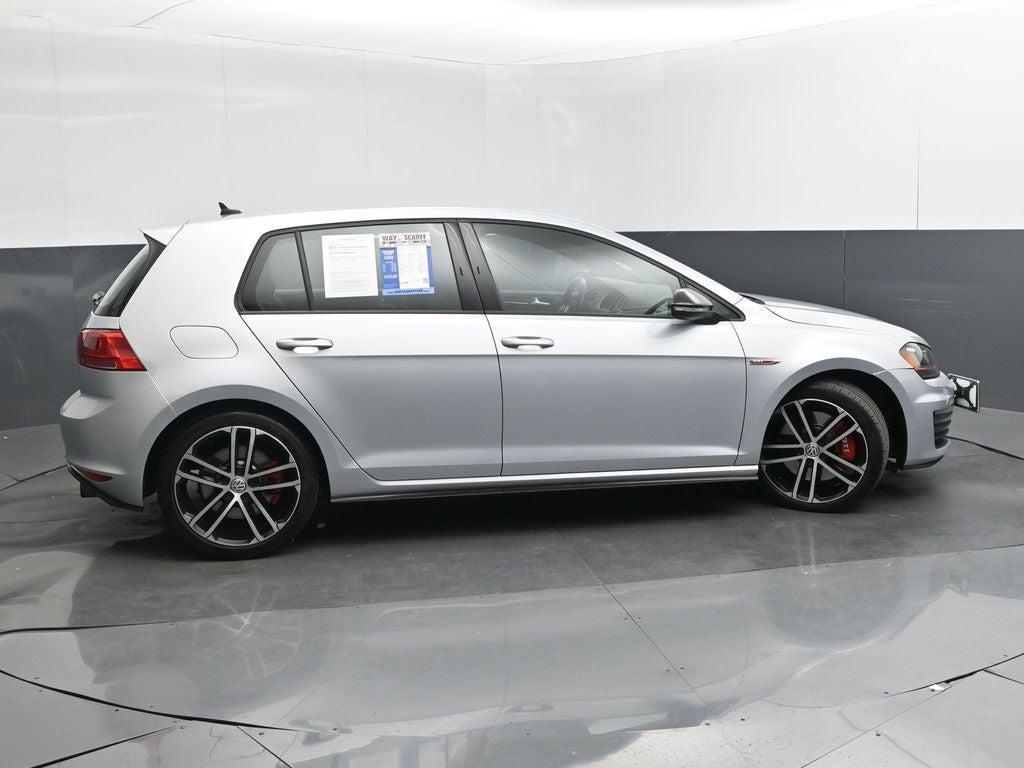 2017 Volkswagen Golf GTI Sport
