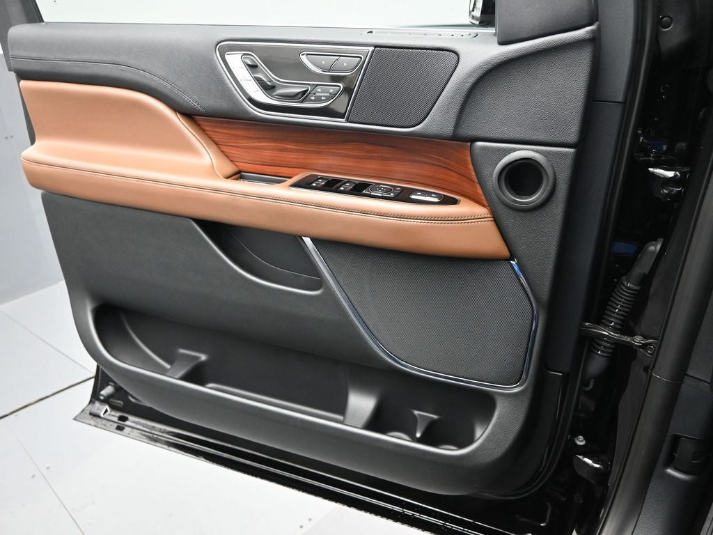 2024 Lincoln Navigator L Reserve