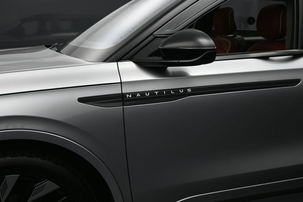 2024 Lincoln Nautilus Black Label