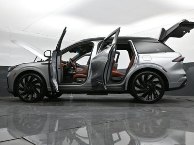 2024 Lincoln Nautilus Black Label