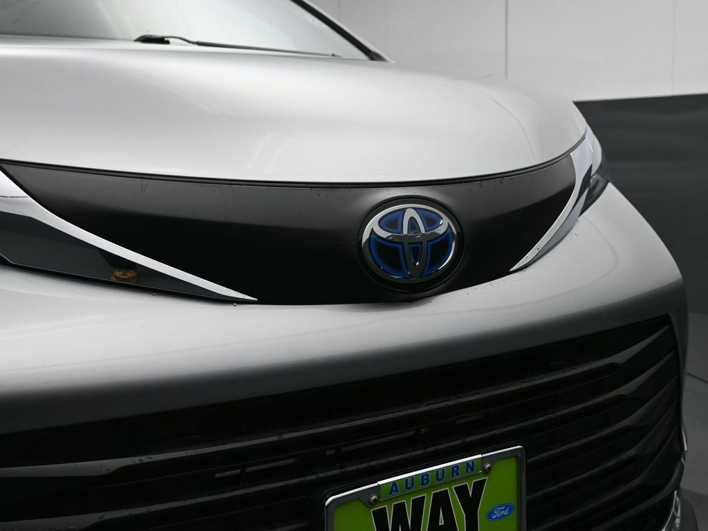 2021 Toyota Sienna XLE