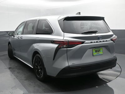 2021 Toyota Sienna XLE