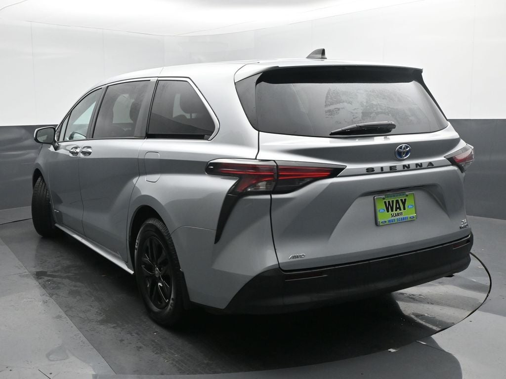 2021 Toyota Sienna XLE