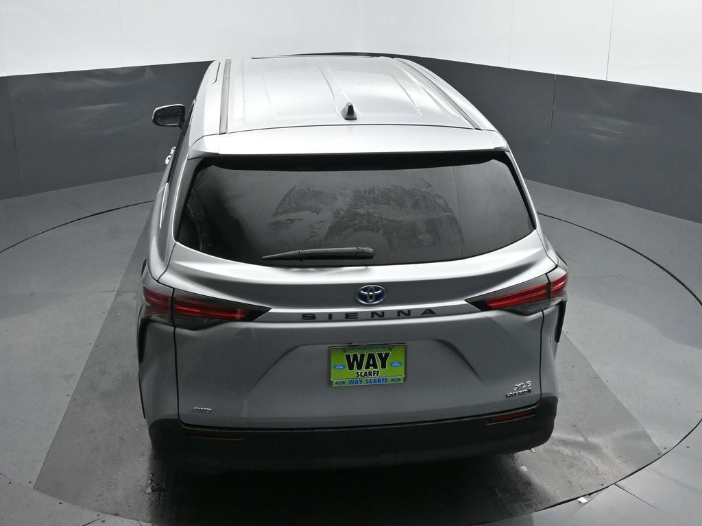 2021 Toyota Sienna XLE