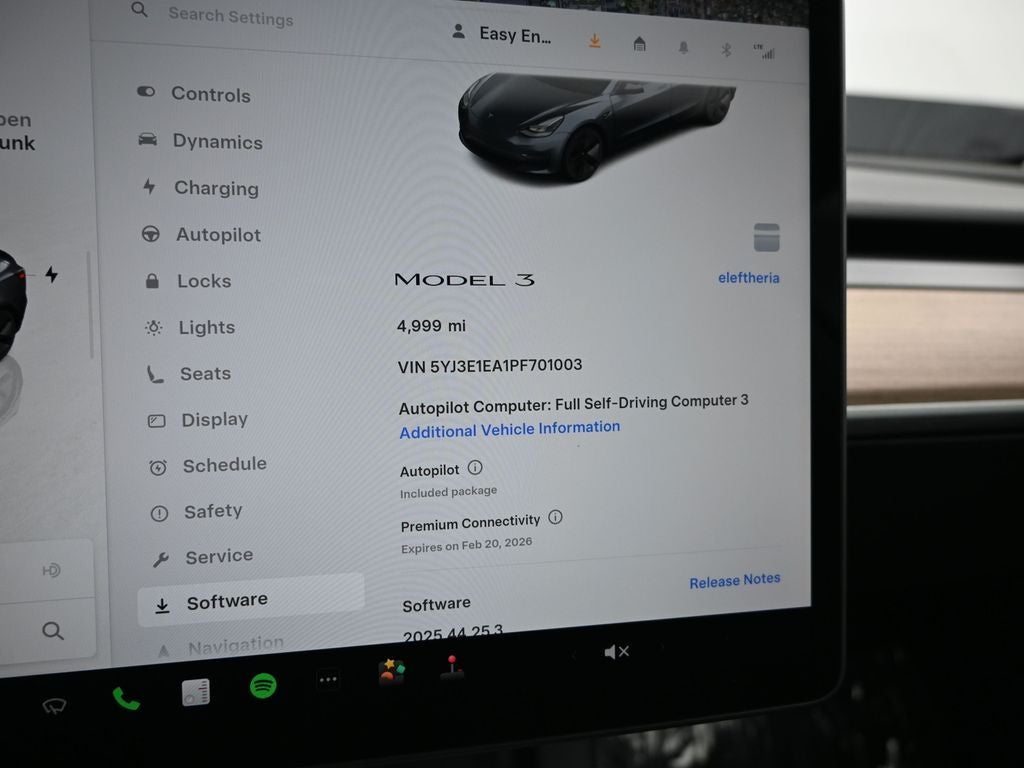 2023 Tesla Model 3 EV