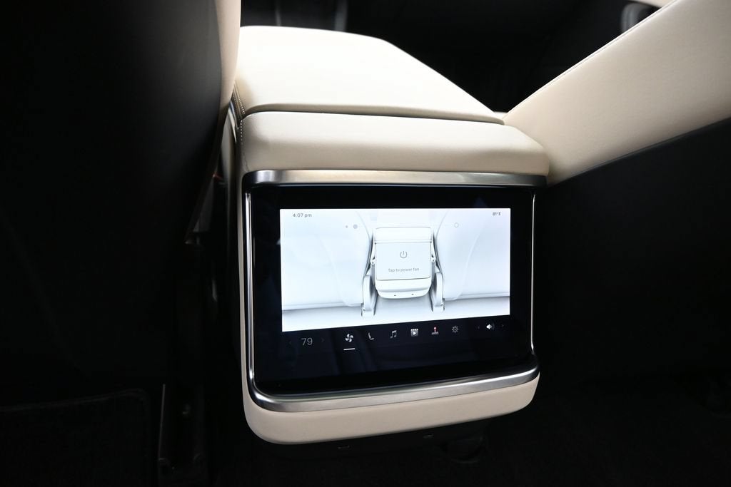 2022 Tesla Model S Plaid
