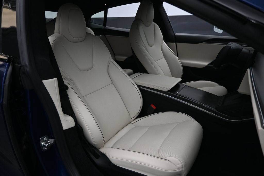 2022 Tesla Model S Plaid