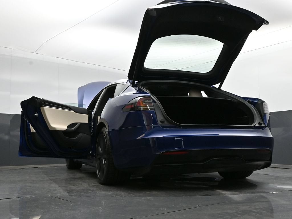 2022 Tesla Model S Plaid