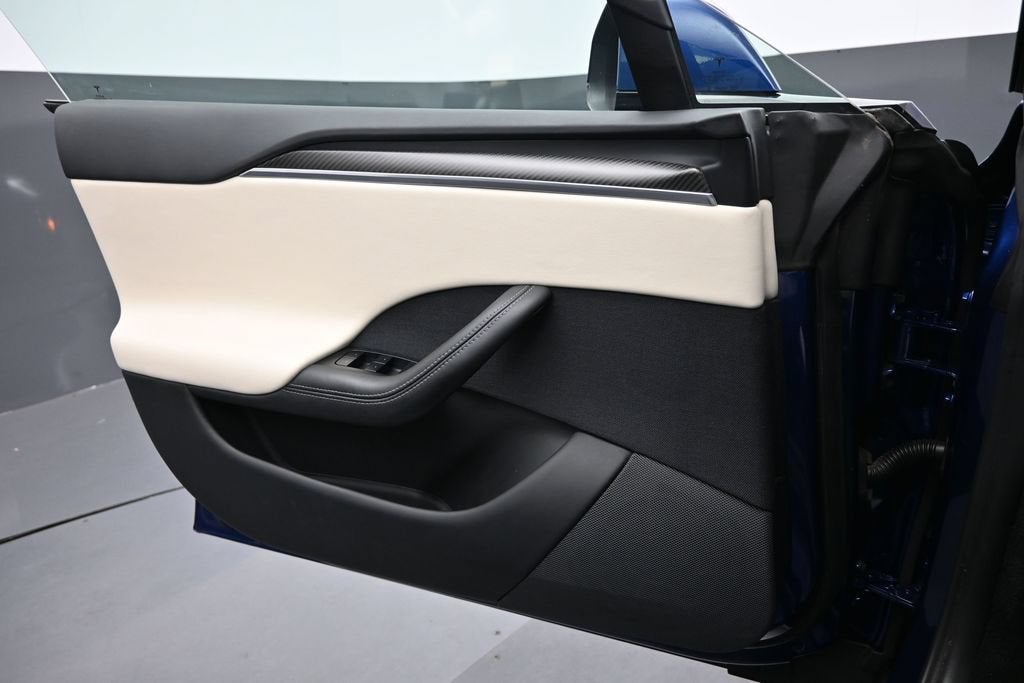 2022 Tesla Model S Plaid