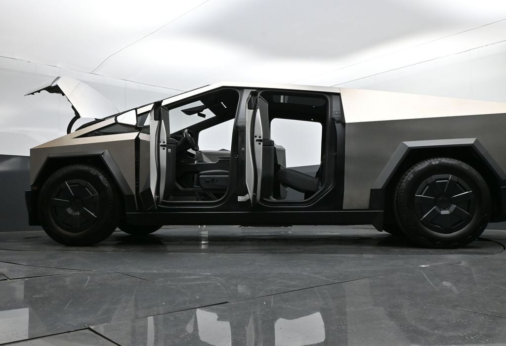 2025 Tesla Cybertruck Base