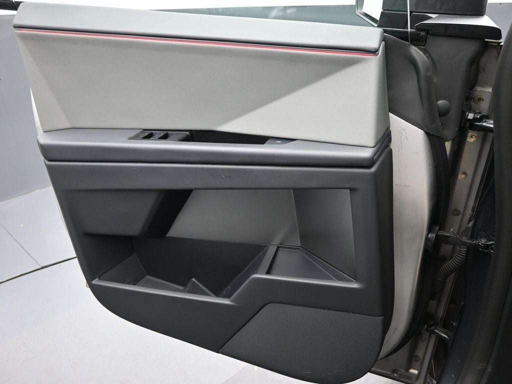 2024 Tesla Cybertruck Cyberbeast