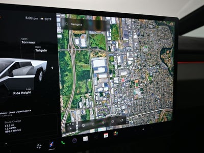 2024 Tesla Cybertruck Cyberbeast