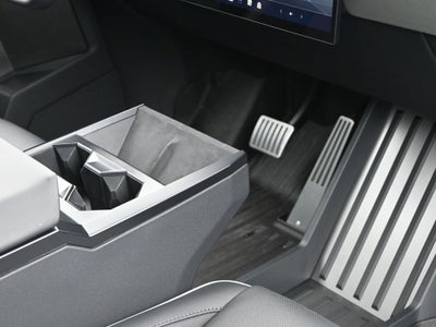 2024 Tesla Cybertruck Cyberbeast