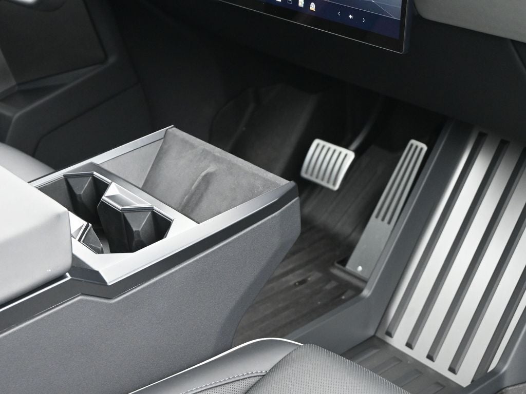 2024 Tesla Cybertruck Cyberbeast