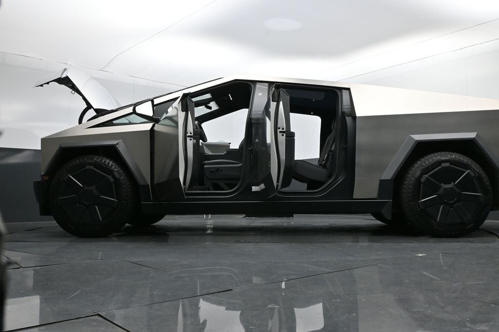 2024 Tesla Cybertruck Cyberbeast