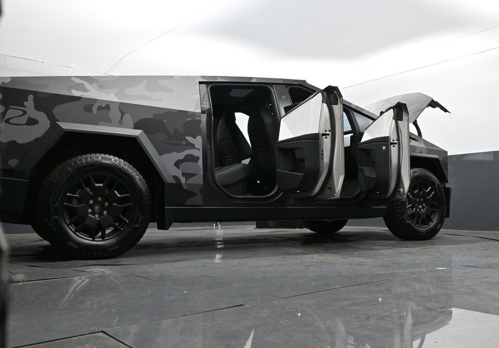 2024 Tesla Cybertruck Cyberbeast