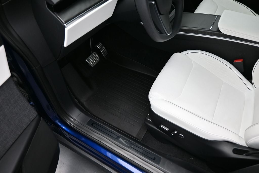 2023 Tesla Model X Plaid