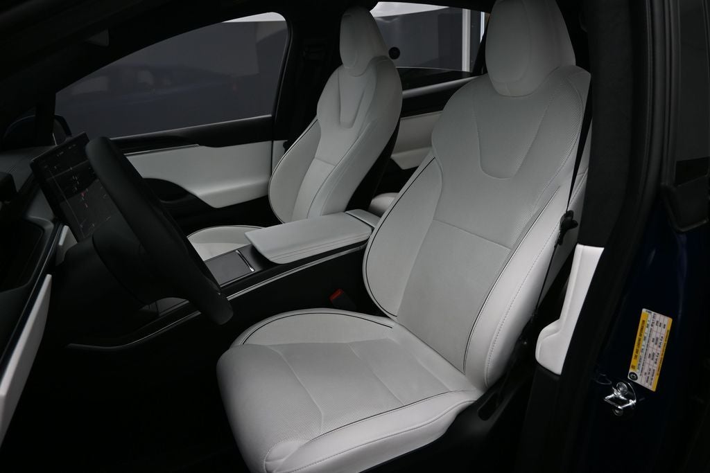 2023 Tesla Model X Plaid