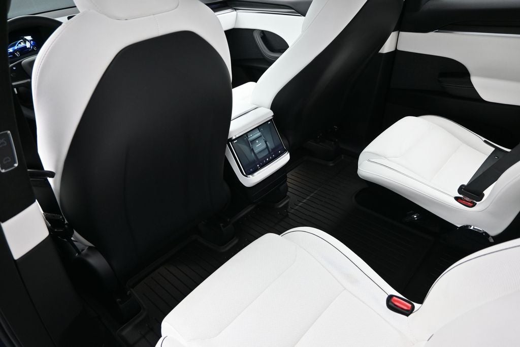 2023 Tesla Model X Plaid