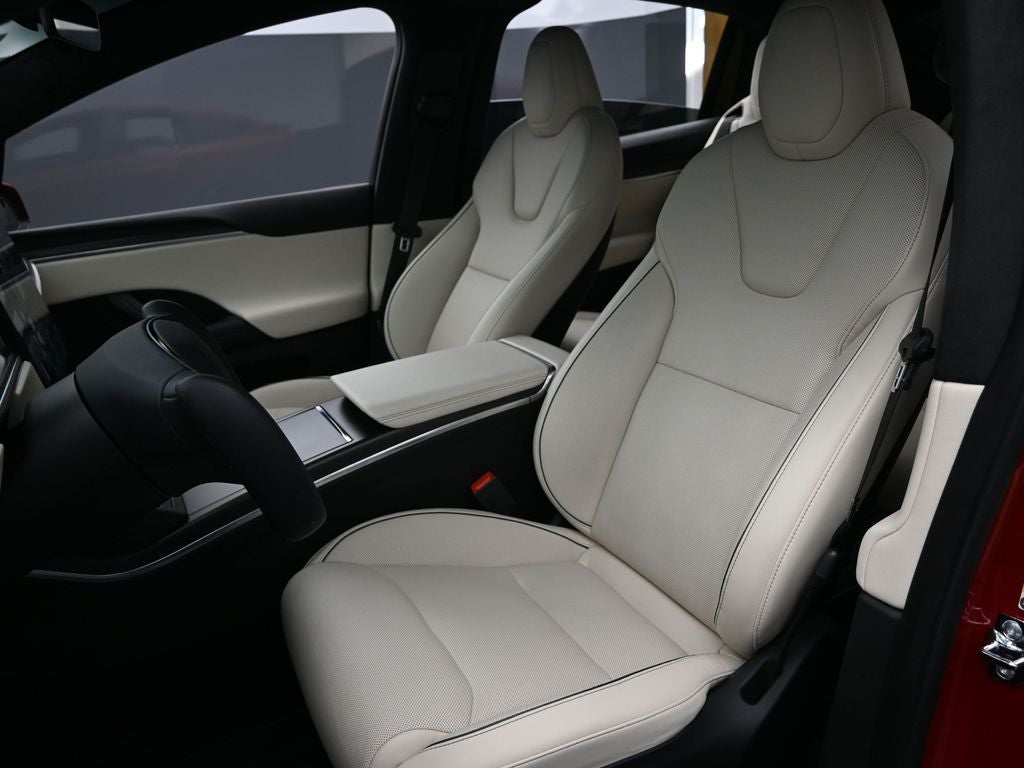 2023 Tesla Model X Plaid