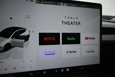 2026 Tesla Model Y Base