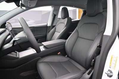 2026 Tesla Model Y Base