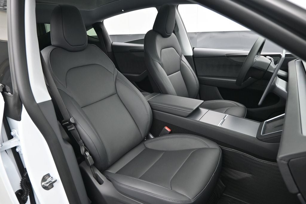 2026 Tesla Model Y Base