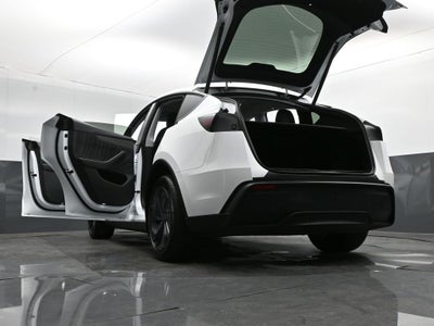 2026 Tesla Model Y Base