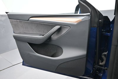 2023 Tesla Model Y Standard AWD
