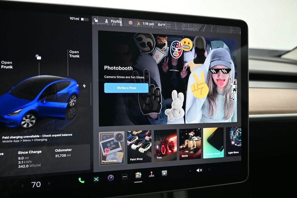 2023 Tesla Model Y Standard AWD