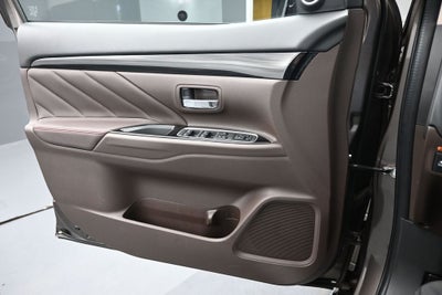 2018 Mitsubishi Outlander PHEV GT