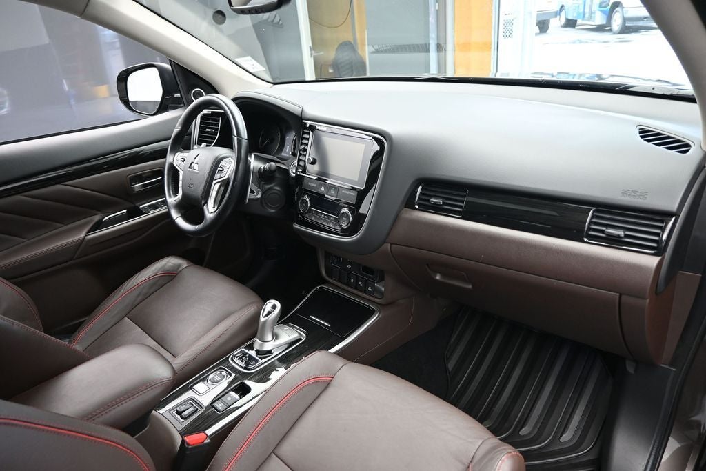 2018 Mitsubishi Outlander PHEV GT