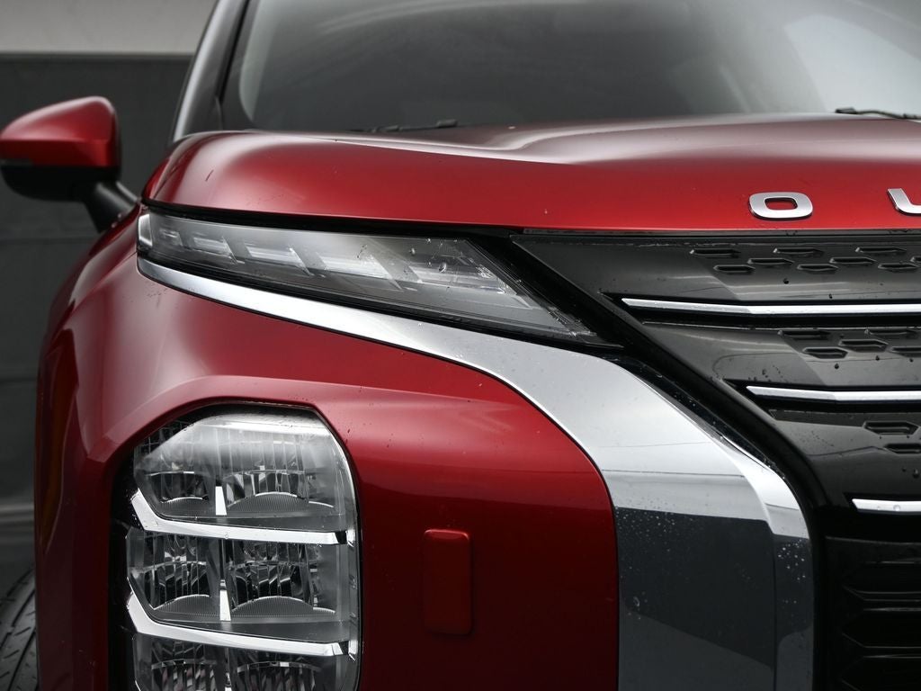 2022 Mitsubishi Outlander ES