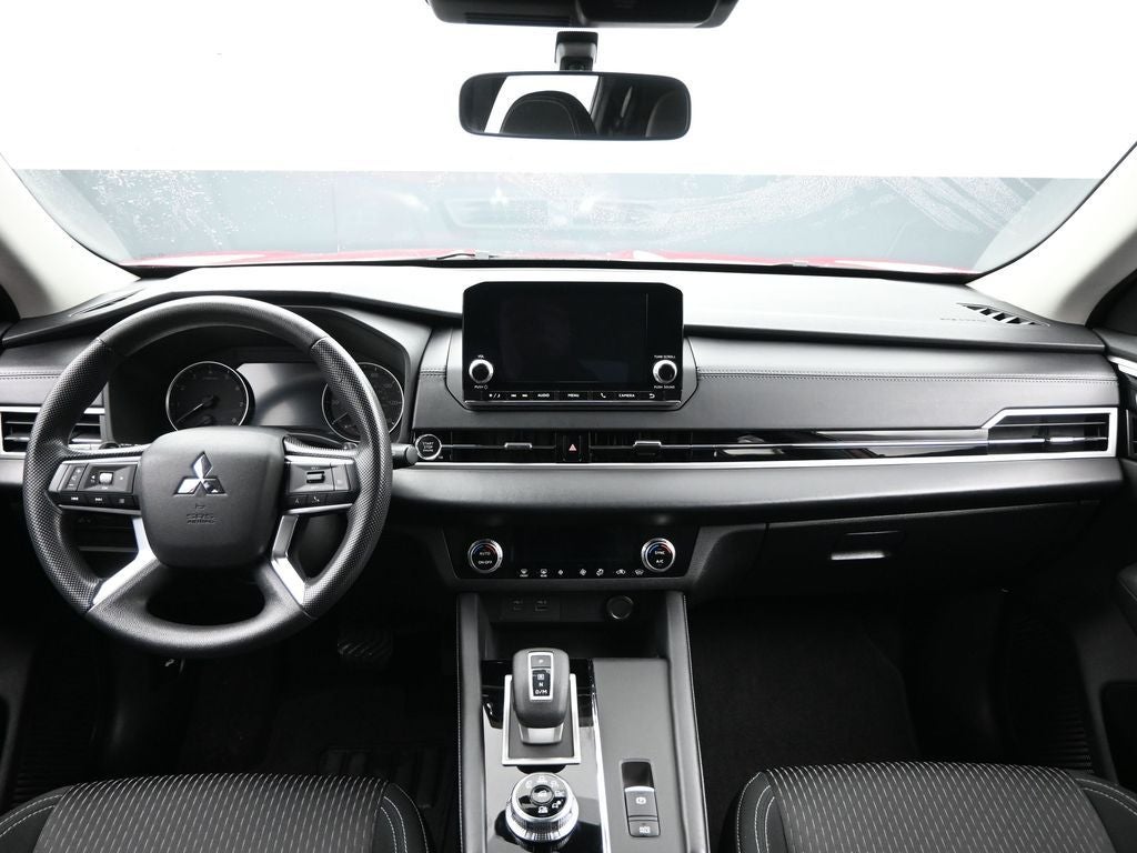 2022 Mitsubishi Outlander ES