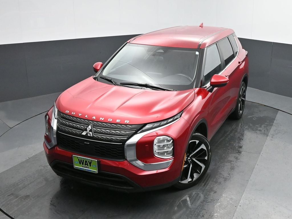 2022 Mitsubishi Outlander ES